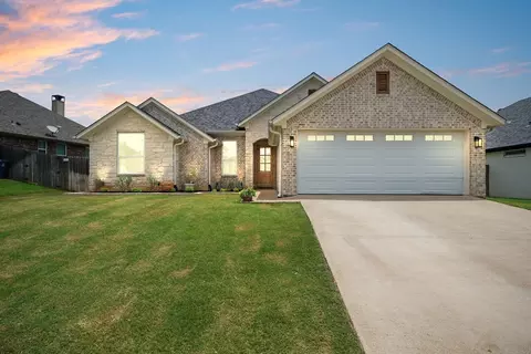 1121 Nate Cir, Bullard, TX 75757