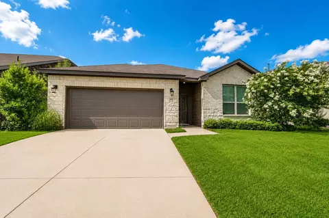 3115 Kirby Ln, Forney, TX 75126
