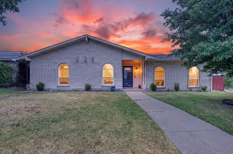 2021 Emory Oak Dr, Carrollton, TX 75007