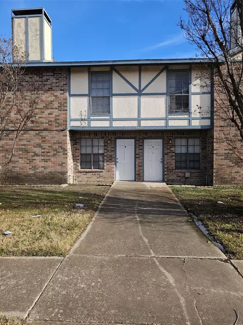 2822 Wimbledon Ct, Garland, TX 75041