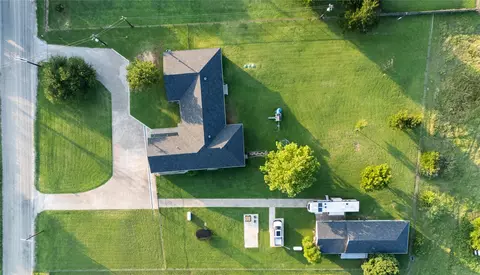 1324 Tidwell Rd, Weatherford, TX 76087