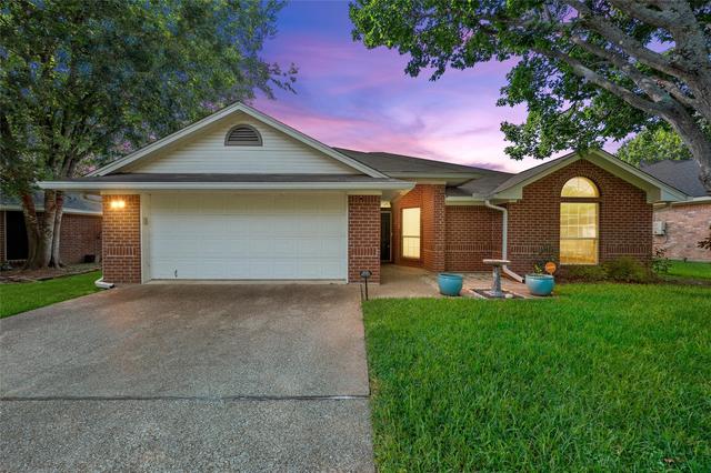 10604 Sierra West Dr, Waco, TX 76712