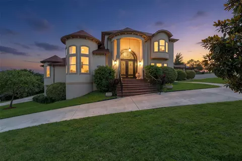 1373 Overlook Cir, Cedar Hill, TX 75104