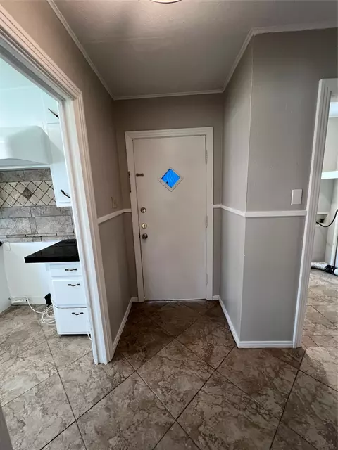 Entry Way - 3200 Proctor Ave, Waco, TX 76708 photo 5 of 5