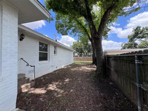 Exterior - 3200 Proctor Ave, Waco, TX 76708 photo 10 of 11