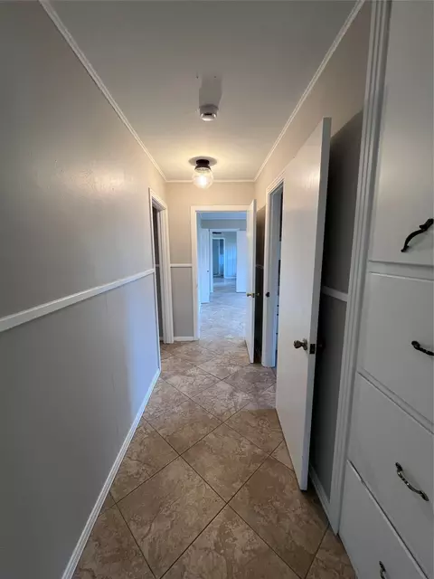 Entry Way - 3200 Proctor Ave, Waco, TX 76708 photo 3 of 5
