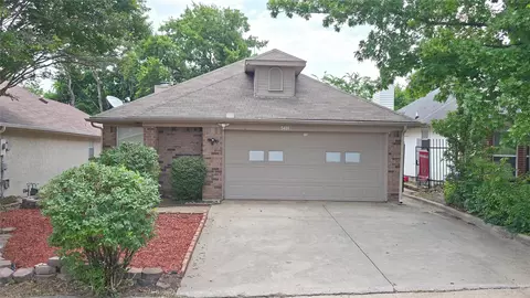 5400 Village Green Dr, Mesquite, TX 75150