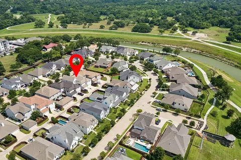 520 Sheer Bliss Ln, Fort Worth, TX 76114