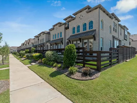 3700 Queen Rd, Sherman, TX 75090