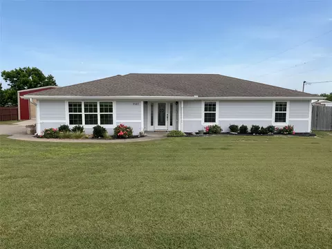 3565 W Moonlight Dr, Robinson, TX 76706