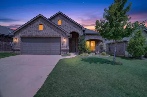 2541 Hadley St, Weatherford, TX 76087