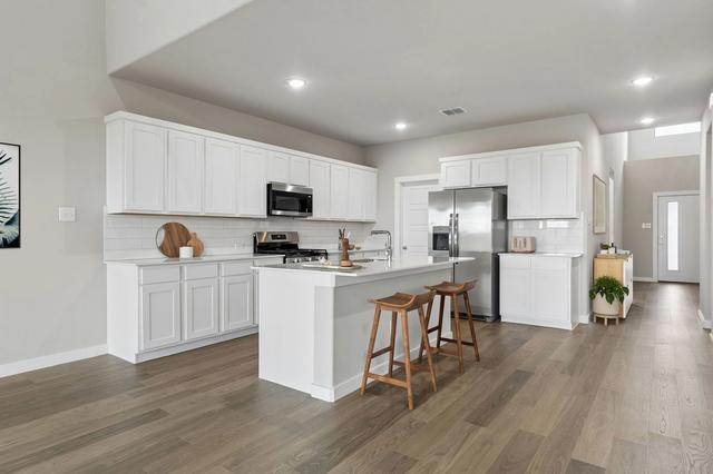 6632 Coyote Valley Trl, Crowley, TX 76036