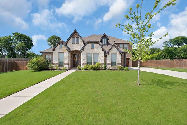 810 Sundown Ct, Midlothian, TX 76065
