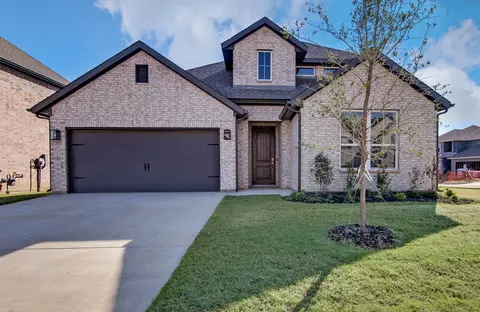 1021 Catskill Ct, Burleson, TX 76028