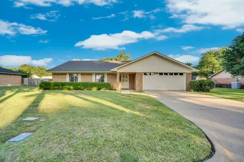 106 Garland Dr, Hillsboro, TX 76645