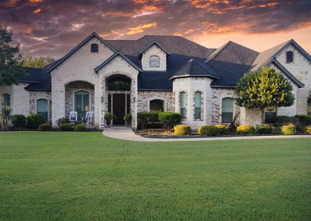 3840 Angela Ct, Midlothian, TX 76065