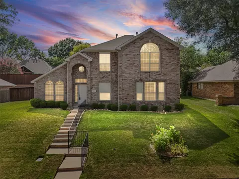 553 Renee Ln, Desoto, TX 75115