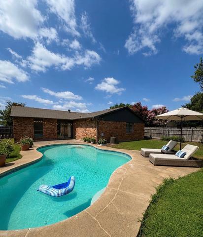 4105 Engleman St, Fort Worth, TX 76137