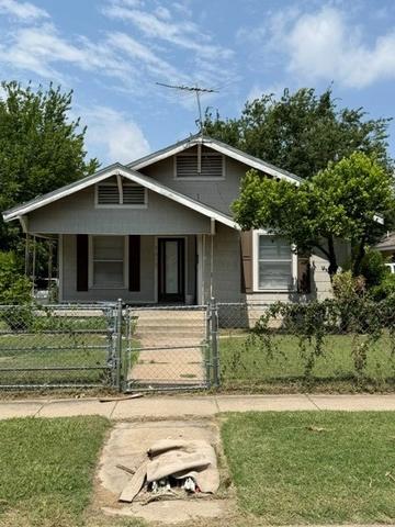 2203 Pearl Ave, Fort Worth, TX 76164