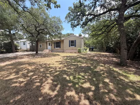 2613 Stark St, Fort Worth, TX 76112