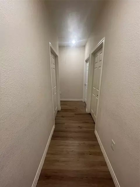 Entry Way - 5335 Bettes Ln, Beaumont, TX 77708 photo 2 of 3