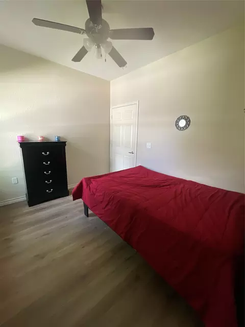 Bedroom - 5335 Bettes Ln, Beaumont, TX 77708 photo 5 of 7