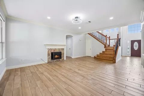 4512 Stone Mountain Dr, Fort Worth, TX 76123