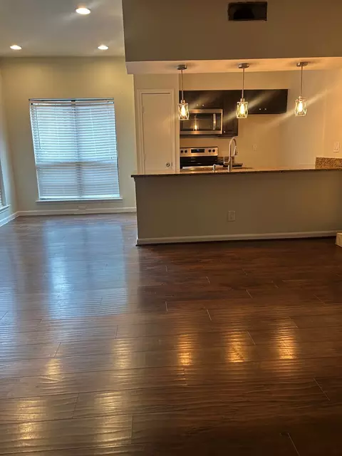 7525 Holly Hill Dr #45, Dallas, TX 75231