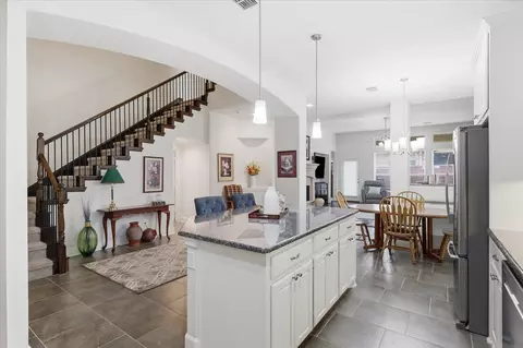 2713 Cole Castle Dr, Lewisville, TX 75056