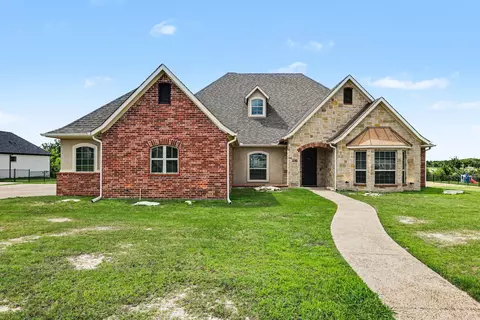 2016 Fox Bend Trce, Gunter, TX 75058