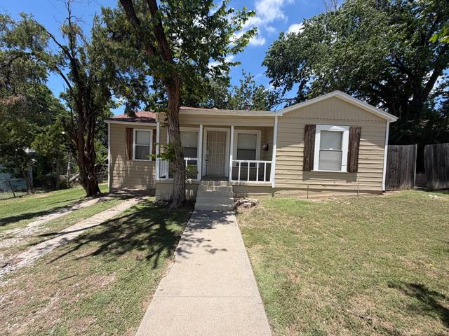 2663 Burton Ave, Fort Worth, TX 76105