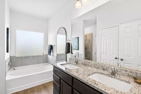 Bath - 3105 Marston Rd, Lorena, TX 76655 photo 1 of 4