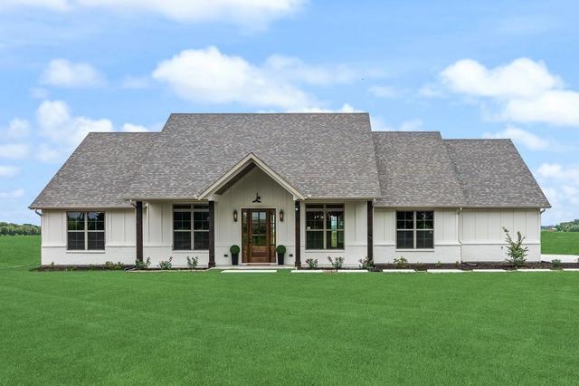 120 Quail Run Ct, Decatur, TX 76234