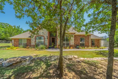 109 Overton Ridge Cir, Weatherford, TX 76088