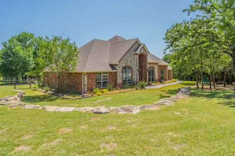 109 Overton Ridge Cir, Weatherford, TX 76088