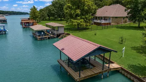 111 Bull Run Dr, Streetman, TX 75859