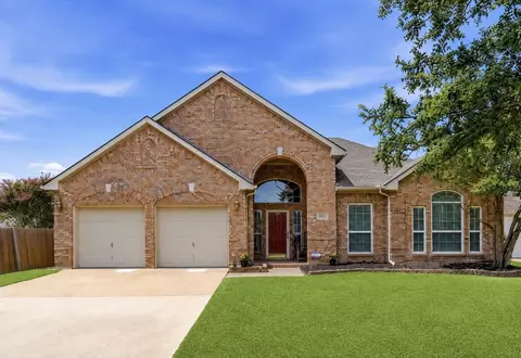 5371 Natchez Trl, Fort Worth, TX 76137