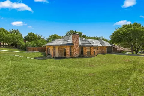 8712 Lake Country Dr, Fort Worth, TX 76179