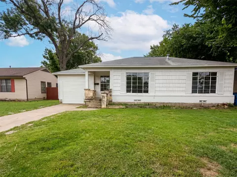 11216 Barbarosa Dr, Dallas, TX 75228