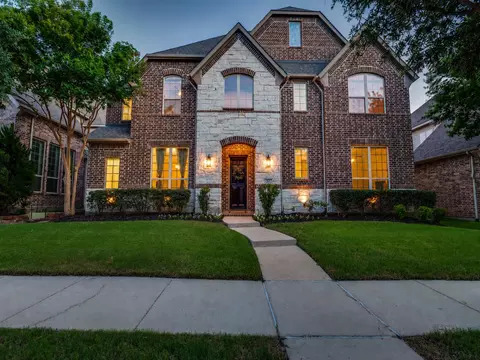 2812 Damsel Bella Blvd, Lewisville, TX 75056