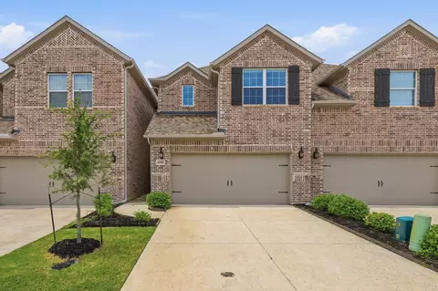 600 Hutchinson Ln, Lewisville, TX 75077