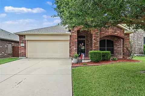8208 Sleeping Doe Dr, Fort Worth, TX 76179