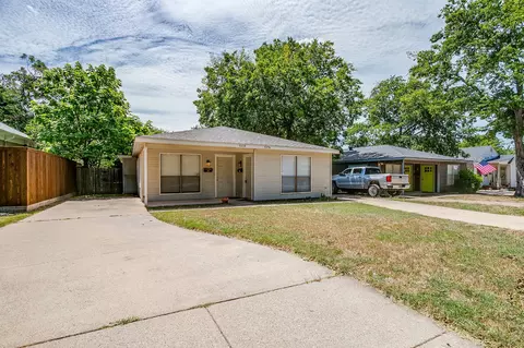3236 Merida Ave #2, Fort Worth, TX 76109