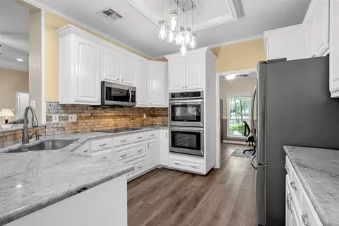 Kitchen - 4000 Fox Rdg, Lorena, TX 76655 photo 1 of 2