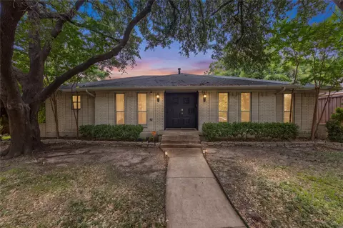 2304 Babalos Ln, Dallas, TX 75228
