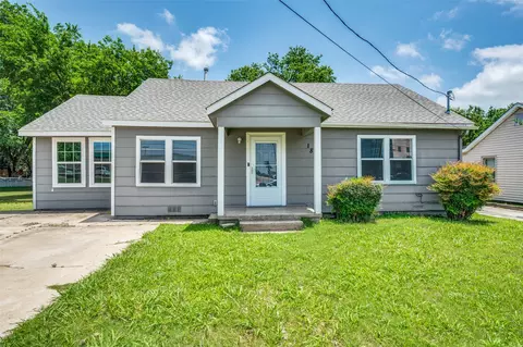 1814 Refinery Rd, Gainesville, TX 76240