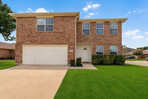 10413 Wood Leaf Ct, Fort Worth, TX 76244