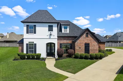 522 Falling Water Cir, Bossier City, LA 71112