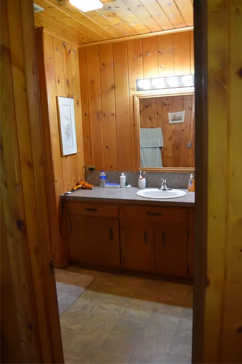 Bath - 776 Methodist Camp Rd, Minden, LA 71055 photo 3 of 3