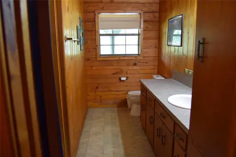 Bath - 776 Methodist Camp Rd, Minden, LA 71055 photo 1 of 3